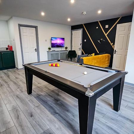 Modern City Centre Apartment Белфаст Екстериор снимка