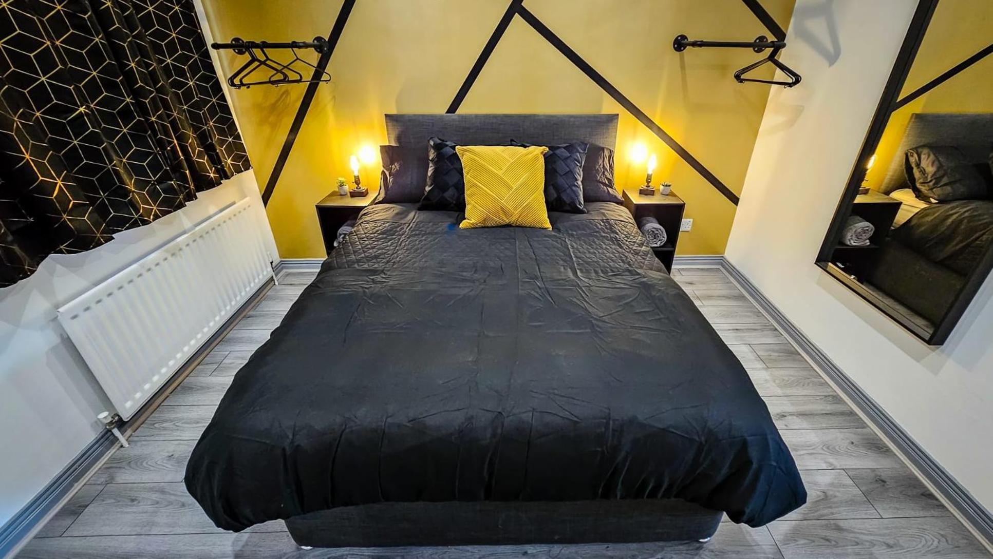 Modern City Centre Apartment Белфаст Екстериор снимка